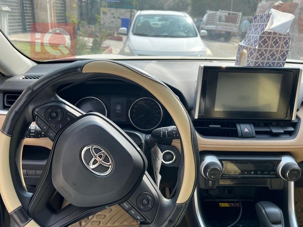 تويوتا راف 4